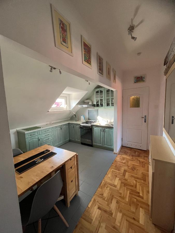 Apartament Kolobrzeska Mansarda, Narutowicza 8 Колобжег Екстериор снимка